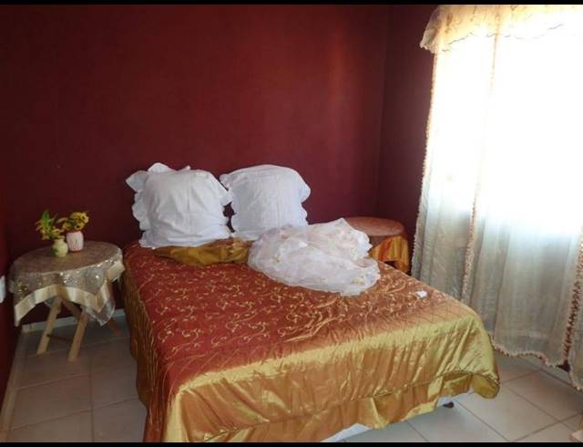 4 BEDROOM HOUSE FOR SALE IN THE ORCHARDS